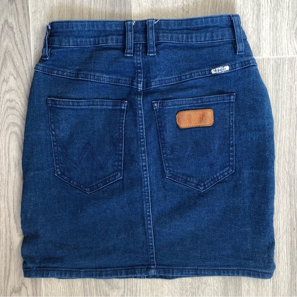 Wrangler X Urban outfitters jeans skirt XS/24 - Picture 2 of 3